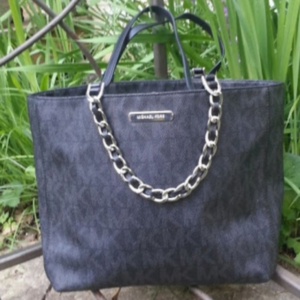Michael Kors Harper Signature Tote Bag LG black Silver Chain trim PRISTINE!